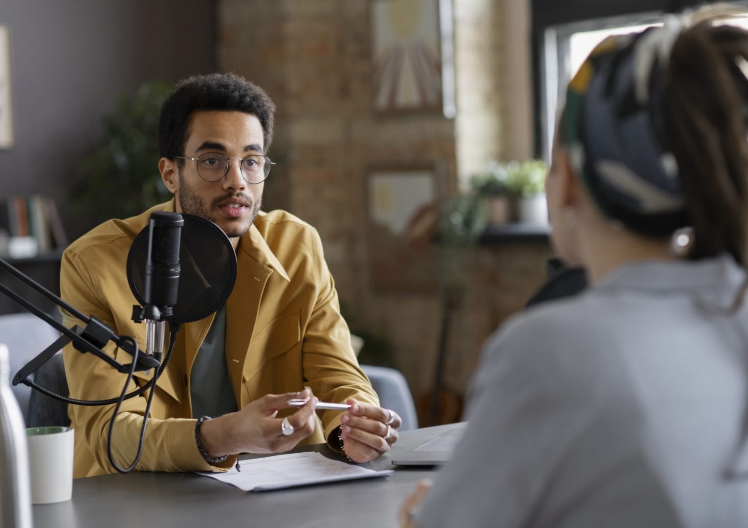 medium-shot-people-making-podcast