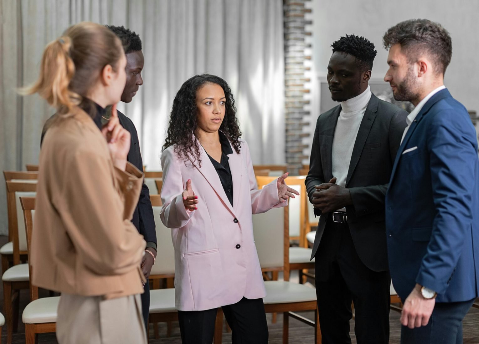 pexels-mikhail-nilov-8730274